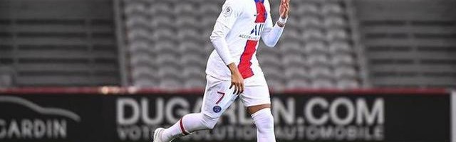 斯特拉斯堡门将神勇发挥,多次扑救保住平局