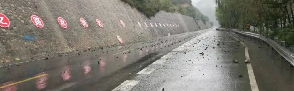 斯特拉斯堡主场雨战告捷,湿滑场地助力胜利