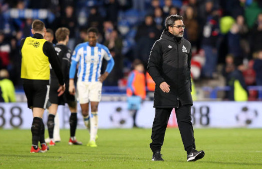 沙尔克04新帅上任首胜点燃德甲保级曙光  沙尔克04新帅上任首胜点燃德甲保级曙光