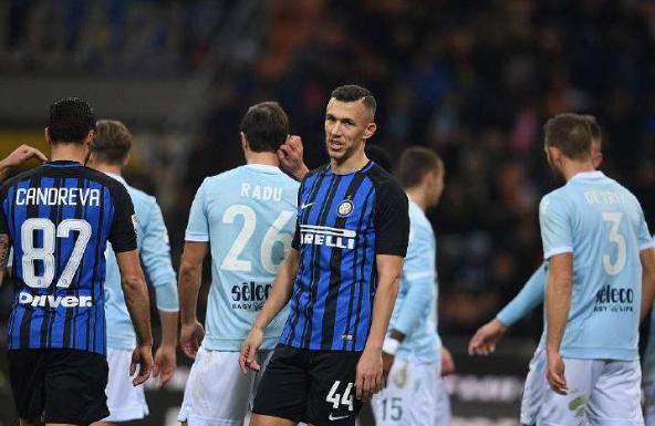 AC米兰德比战憾平国米,争冠悬念持续升温    AC米兰德比战憾平国米,争冠悬念持续升温