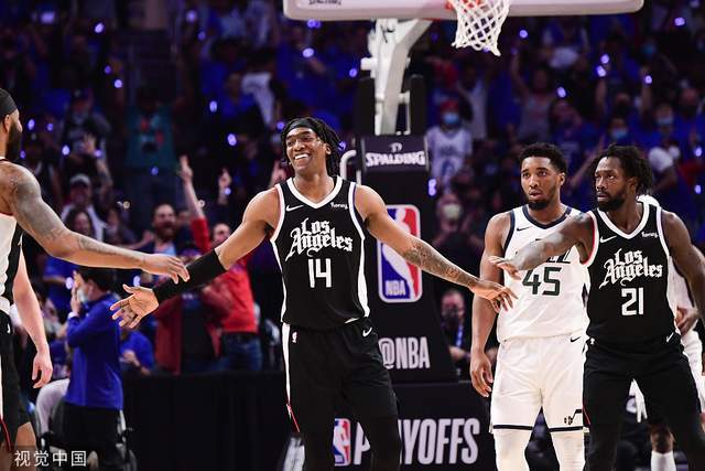  东契奇45分创赛季新高，独行侠逆转快船  